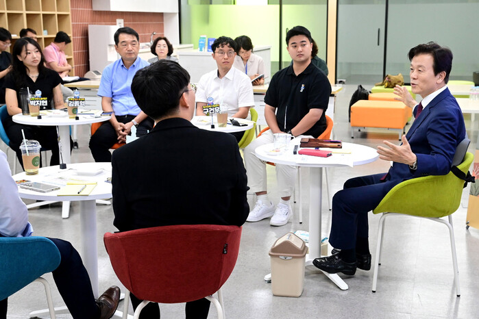 진주시 출자펀드, 지역 스타트업 4개 사에 10억 원 규모 투자 - 뉴스 썸네일 이미지