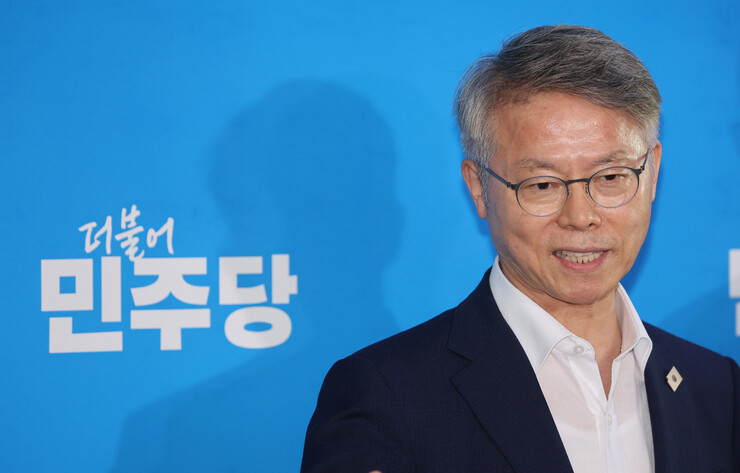 민주, 李 대통령 ‘선출 권력 우위론...