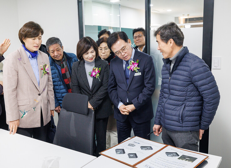 창업허브센터 개관