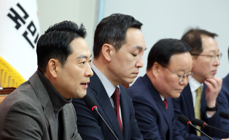 野 장동혁 ‘연대 카드’ 제안... ...