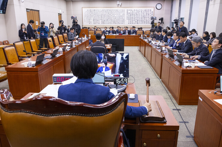與, ‘2차 종합특검’ 법사위 의결 ...