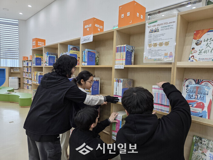 광주시 남구, 박완서‧셜록 홈즈 등 전집 한달 간 통째로 대여 - 뉴스 썸네일 이미지