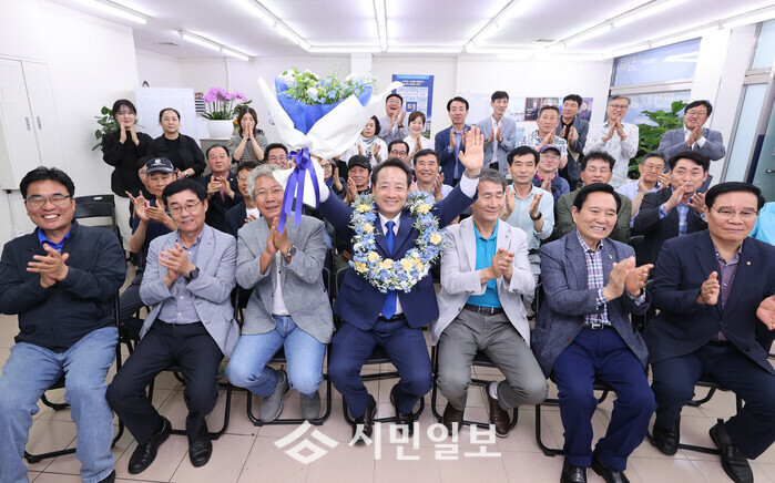 임택 광주광역시 동구청장, 업무 복귀...민선 9기 도약 준비 - 뉴스 썸네일 이미지