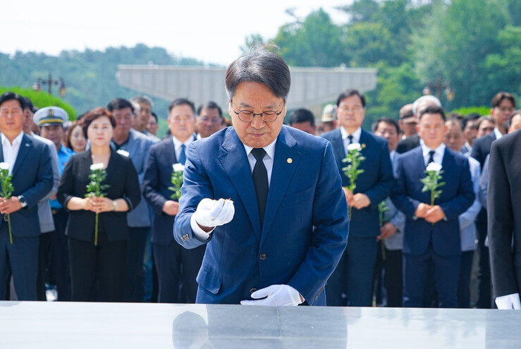 강기정 광주광역시장, 국립5·18민주...