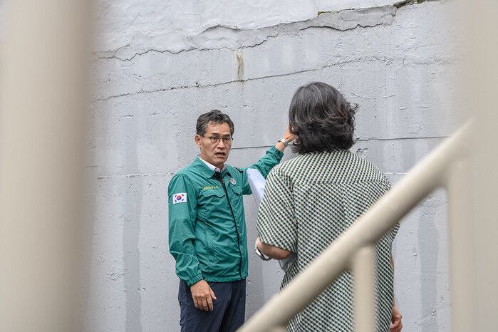 <b>이기재</b> <b>양천구청장</b>, 재개발지역 취약시설물 안전점검